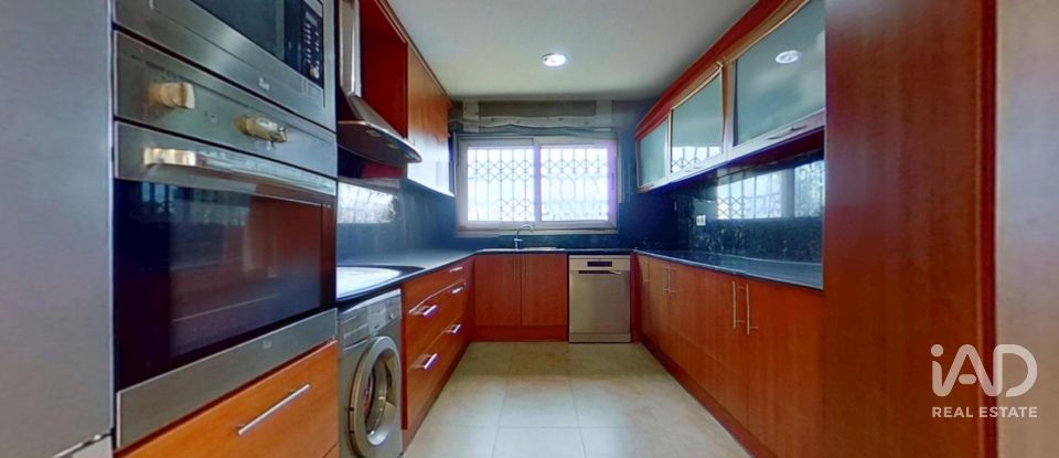 Vivienda unifamiliar  4 habitaciones de 280 m² en Sant Vicenç de Calders (43880)