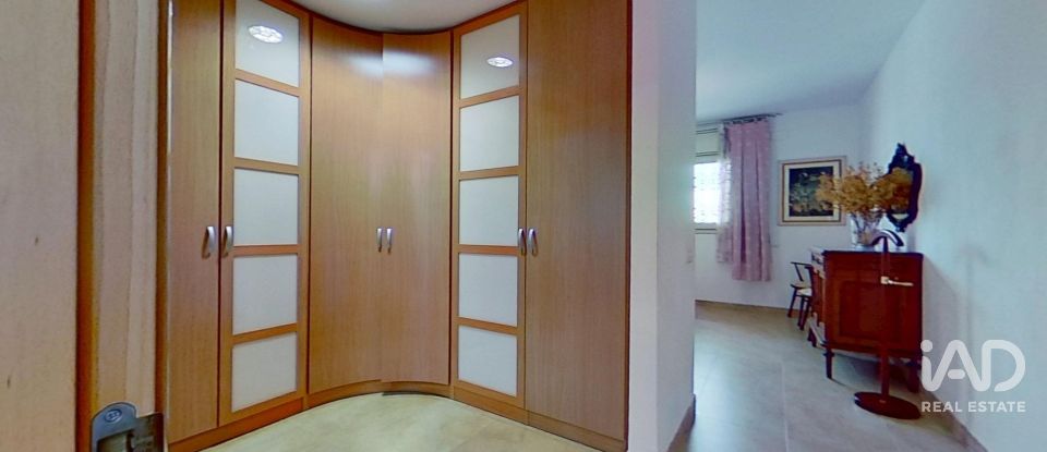 Vivienda unifamiliar  4 habitaciones de 280 m² en Sant Vicenç de Calders (43880)