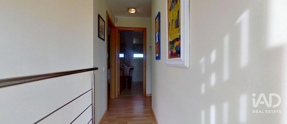 Vivienda unifamiliar  4 habitaciones de 280 m² en Sant Vicenç de Calders (43880)