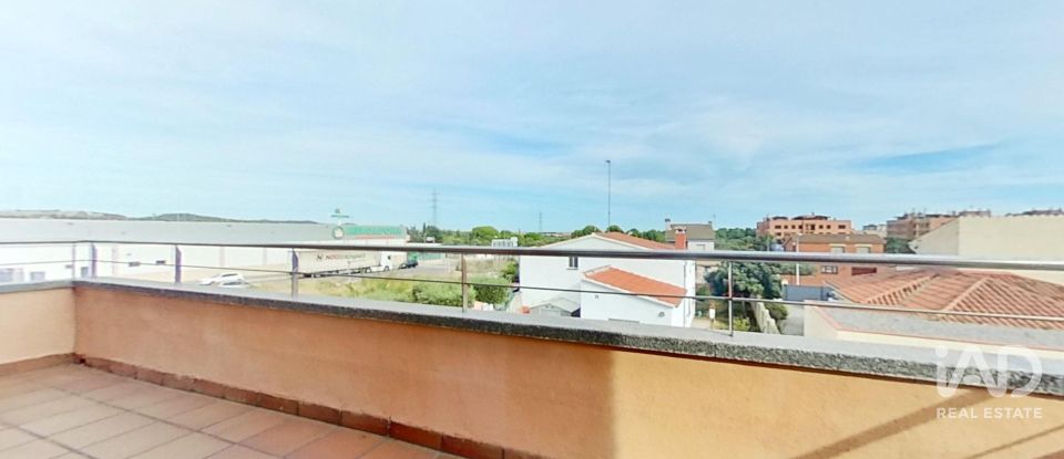 Vivienda unifamiliar  4 habitaciones de 280 m² en Sant Vicenç de Calders (43880)