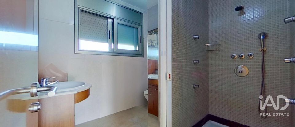 Vivienda unifamiliar  4 habitaciones de 280 m² en Sant Vicenç de Calders (43880)