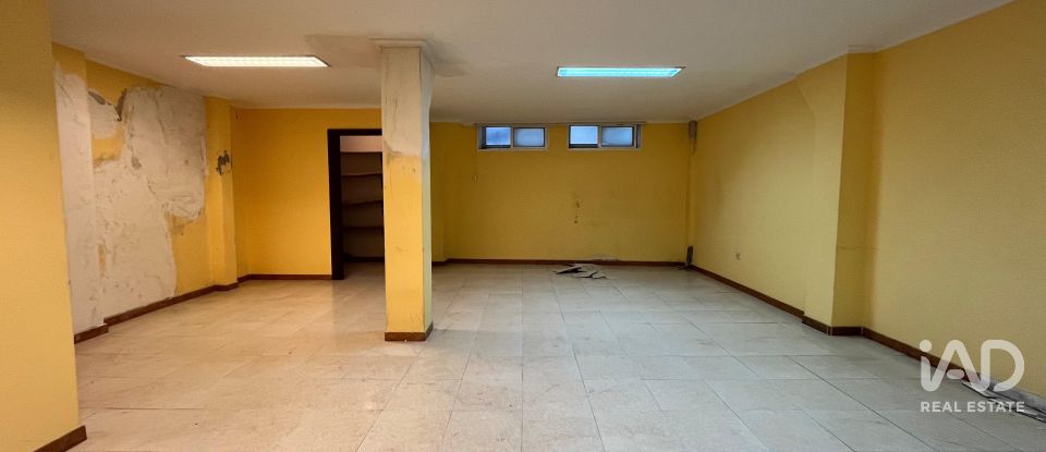 Maison 0 chambre de 118 m² à Ferrol (15402)