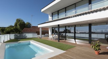 Cottage 5 bedrooms of 414 m² in Viladecans (08840)