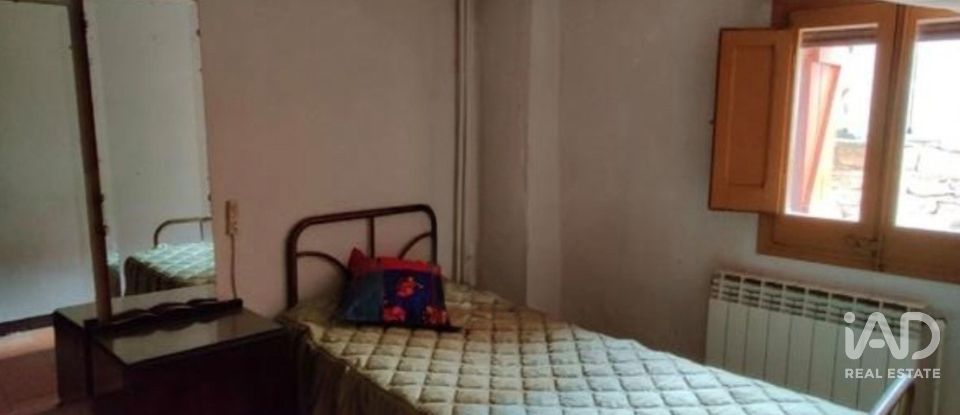 Casa de poble 4 habitacions de 213 m² a Garzola (25736)