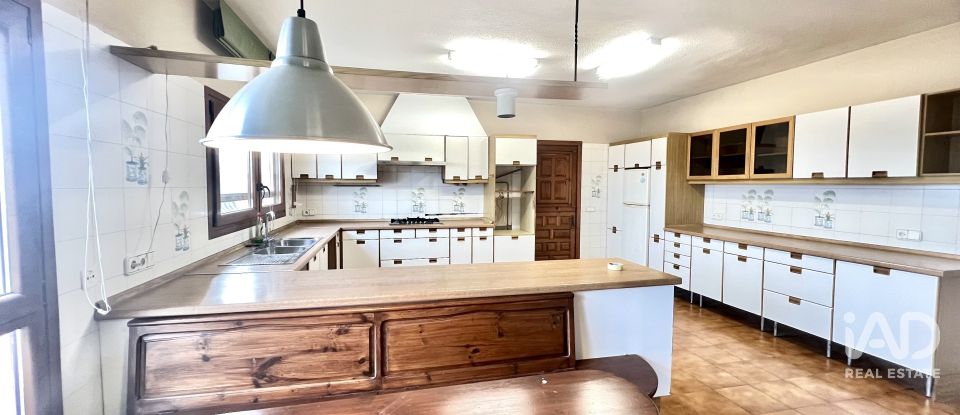 Apartment in house  6 bedrooms of 551 m² in La Nucia (03530)