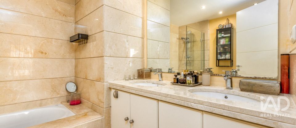 Casa 3 habitaciones de 220 m² en Mijas (29649)