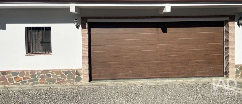 Casa 4 habitaciones de 303 m² en Cártama (29570)