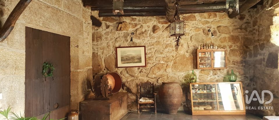 Casa senyorial 4 habitacions de 307 m² a Villamiel (10893)