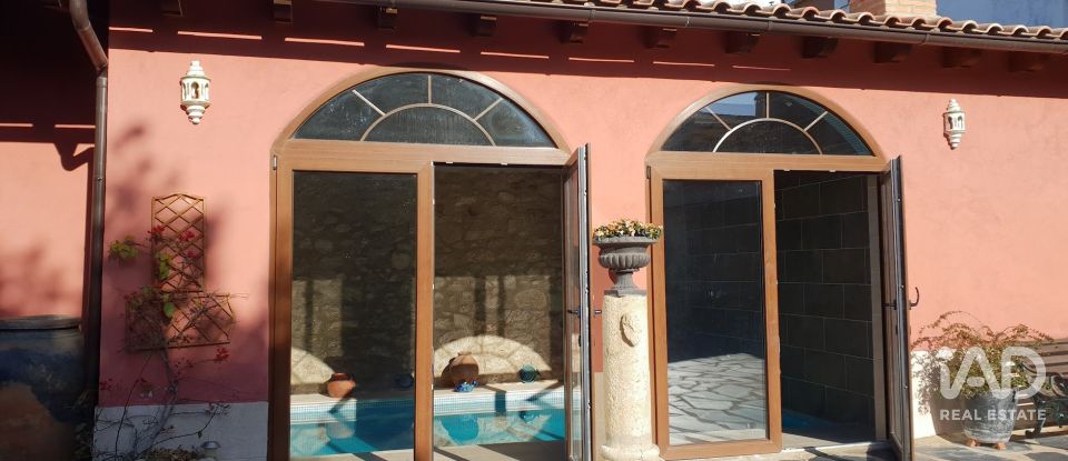 Casa senyorial 4 habitacions de 307 m² a Villamiel (10893)