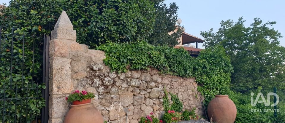 Casa senyorial 4 habitacions de 307 m² a Villamiel (10893)