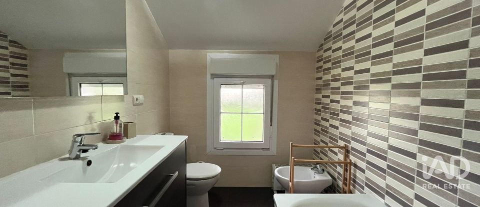 Maison 4 chambres de 250 m² à Lago (15551)