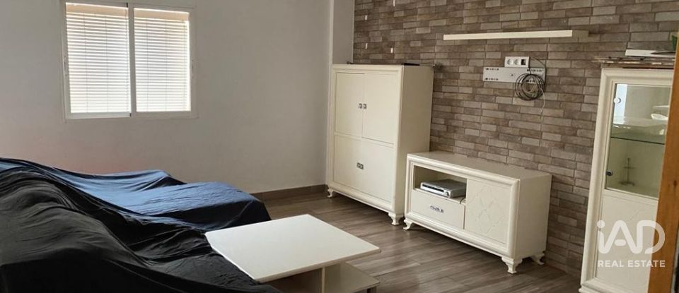 Piso 4 habitaciones de 188 m² en Casas de Huertas El Pinzon (14709)