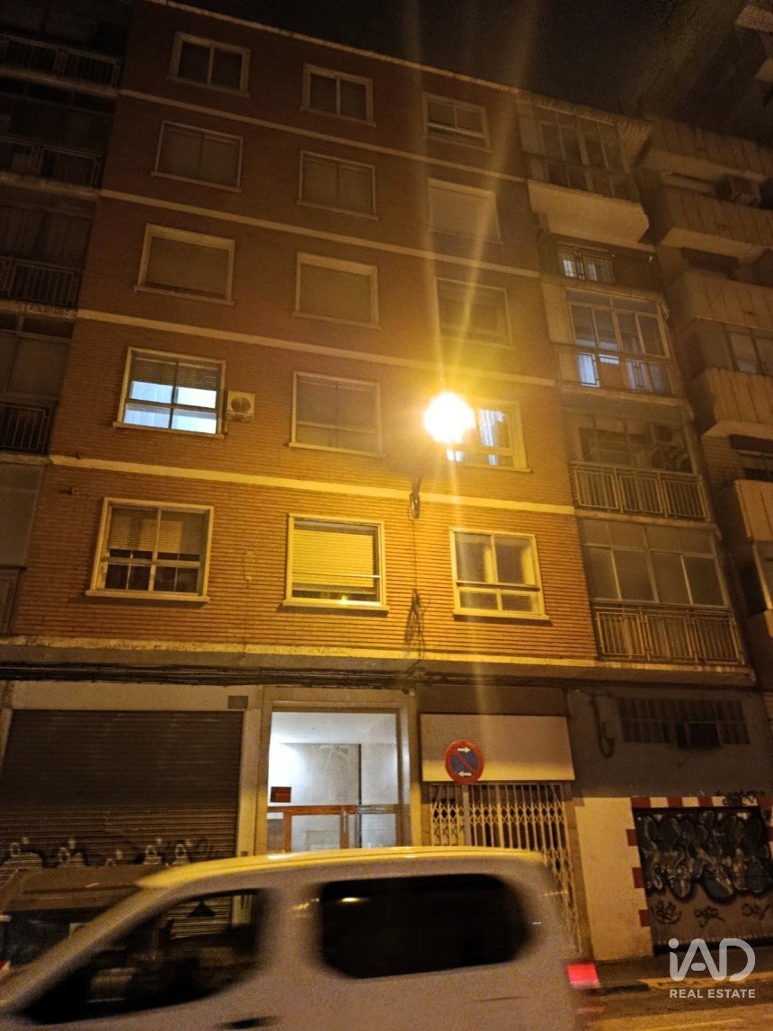 Apartment 3 bedrooms of 80 m² in Zaragoza (50010)