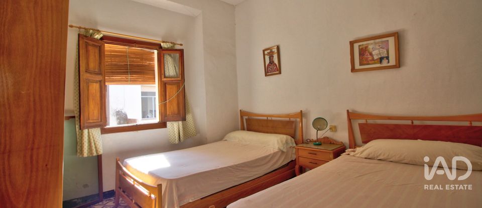 Maison de village 4 chambres de 364 m² à Adsubia (03786)