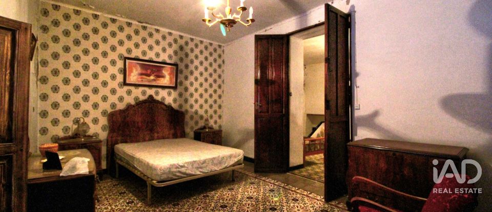 Maison de village 4 chambres de 364 m² à Adsubia (03786)