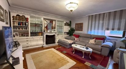 Apartment 3 bedrooms of 94 m² in León (24002)