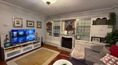 Apartment 3 bedrooms of 94 m² in León (24002)