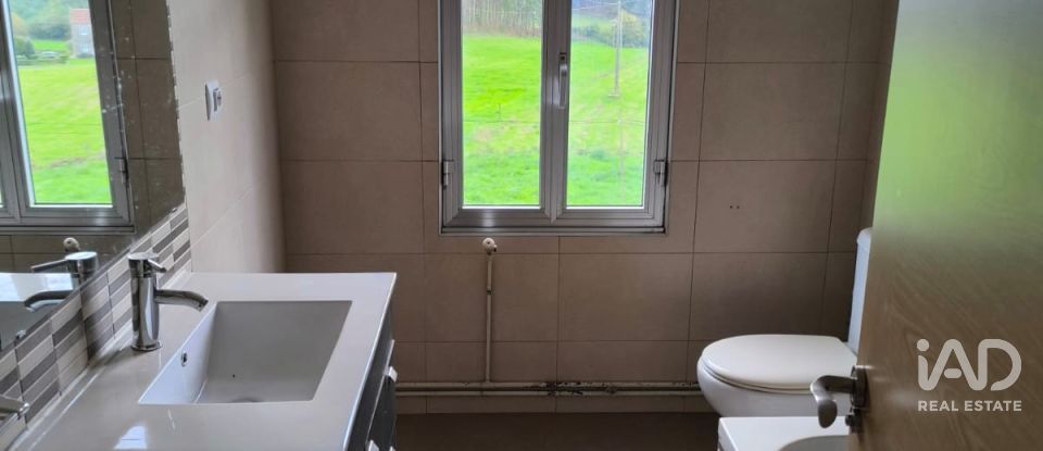 Casa rústica 7 habitacions de 237 m² a Cerdido (15530)