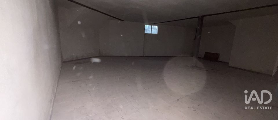 Shop / premises commercial of 140 m² in Carrión de Calatrava (13150)