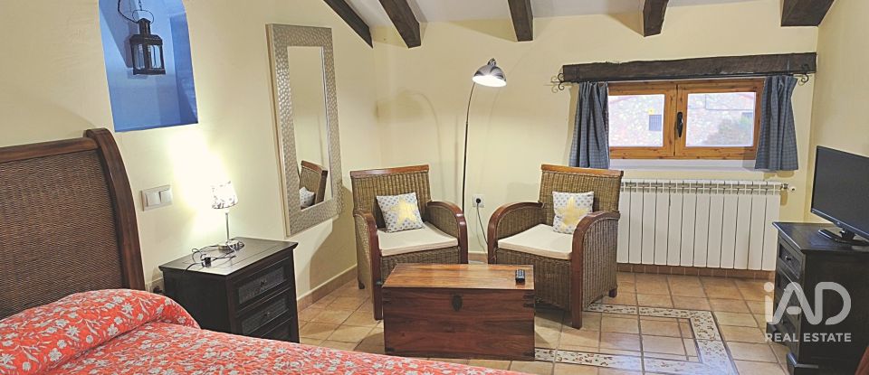 Casa rural 4 habitaciones de 221 m² en Esteras de Medinaceli (42230)