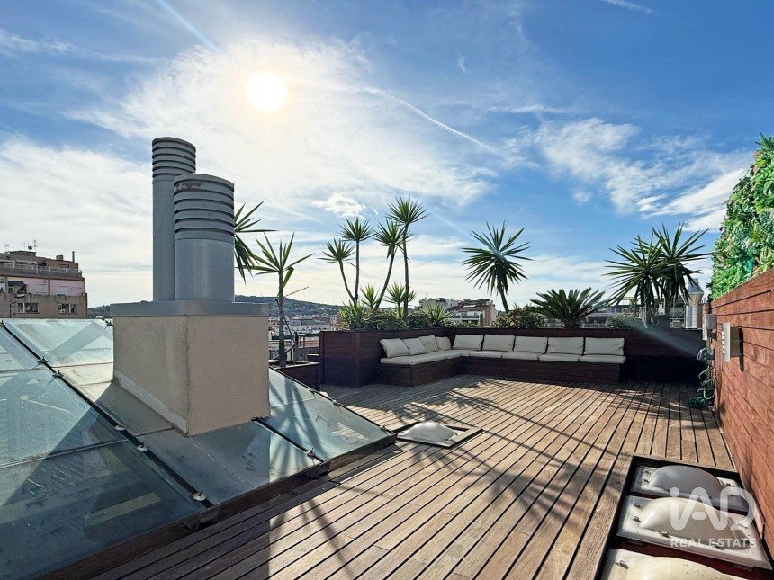 Pis 2 habitacions de 131 m² a Barcelona (08011)