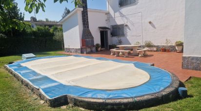 Cottage 4 bedrooms of 242 m² in Villadangos del Páramo (24392)