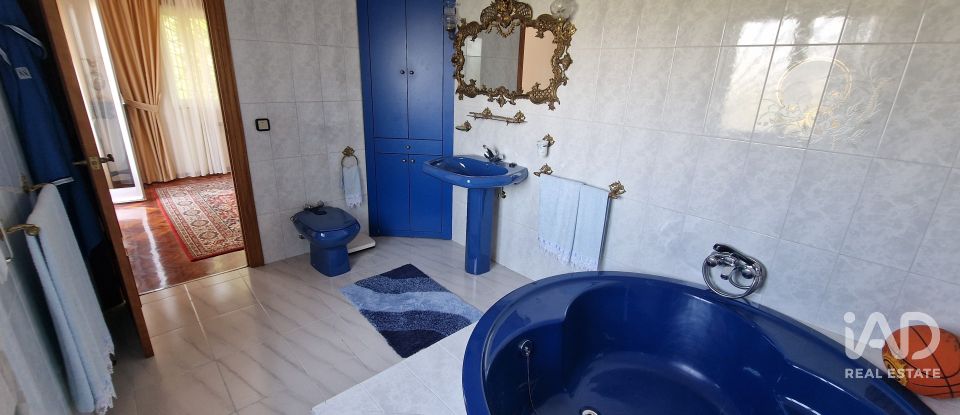 Châlet 4 chambres de 242 m² à Villadangos del Páramo (24392)