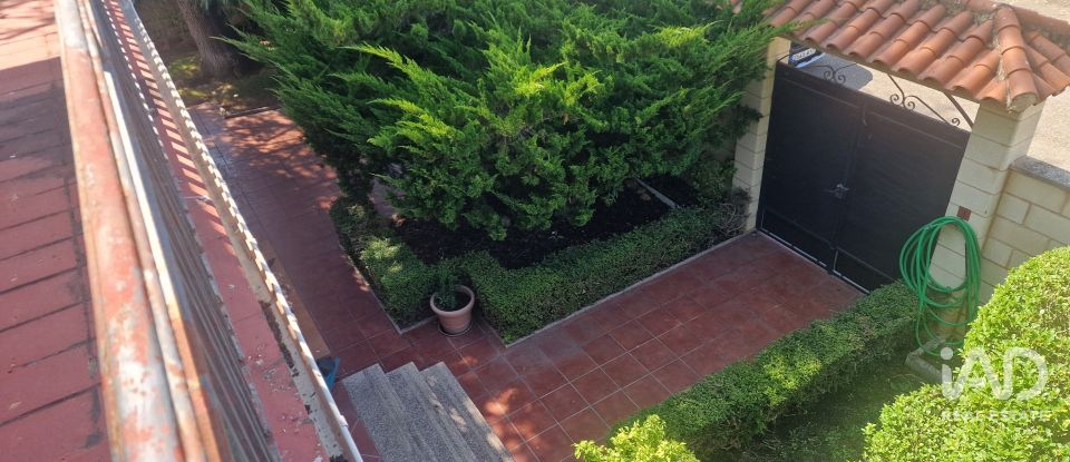 Châlet 4 chambres de 242 m² à Villadangos del Páramo (24392)