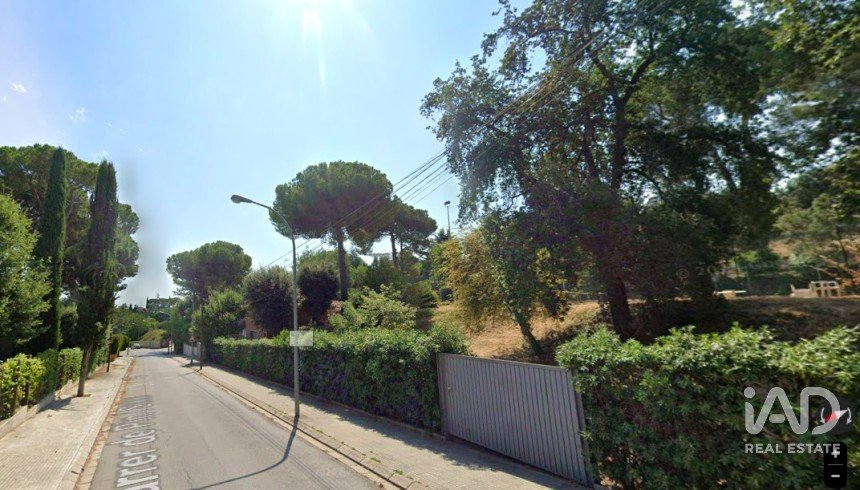 Land of 1,332 m² in Bellaterra (08193)