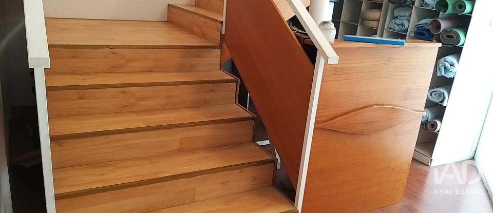 Shop / premises commercial of 146 m² in Ulldecona (43550)