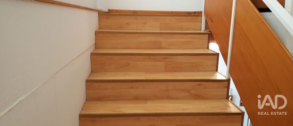 Shop / premises commercial of 146 m² in Ulldecona (43550)