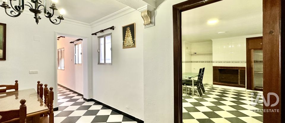 Casa 3 habitaciones de 171 m² en Lepe (21440)