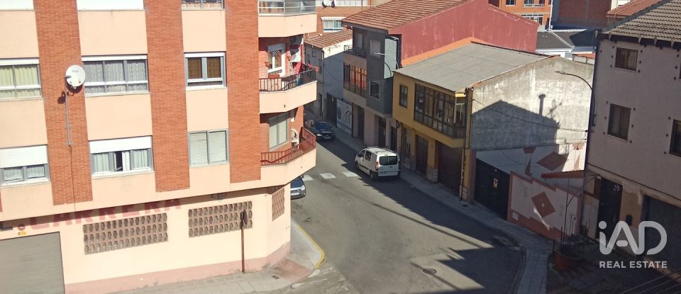 Casa 3 habitacions de 130 m² a La Bañeza (24750)