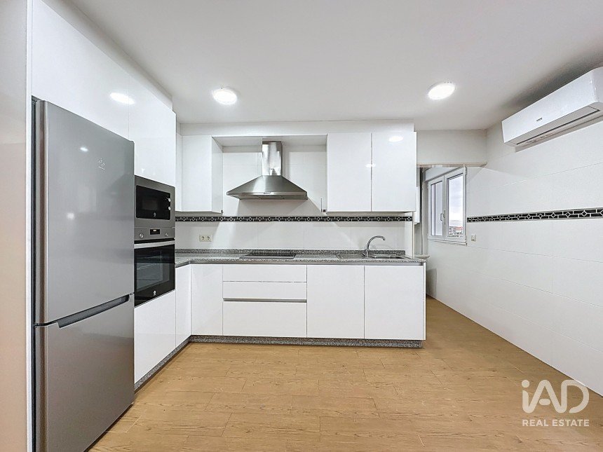 Appartement 3 chambres de 130 m² à Vilalonga (36990)