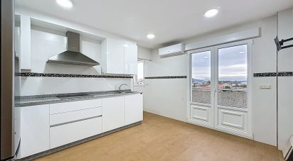 Apartment 3 bedrooms of 130 m² in Vilalonga (36990)