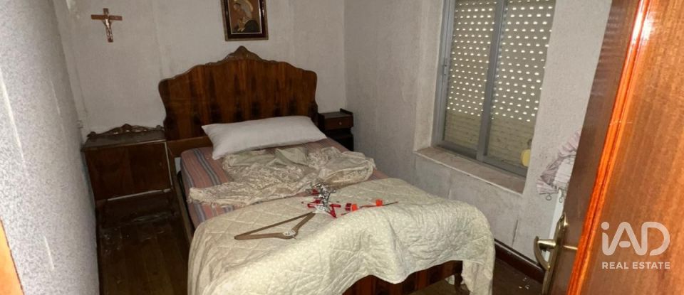 Casa 4 habitacions de 150 m² a Santa María del Páramo (24240)