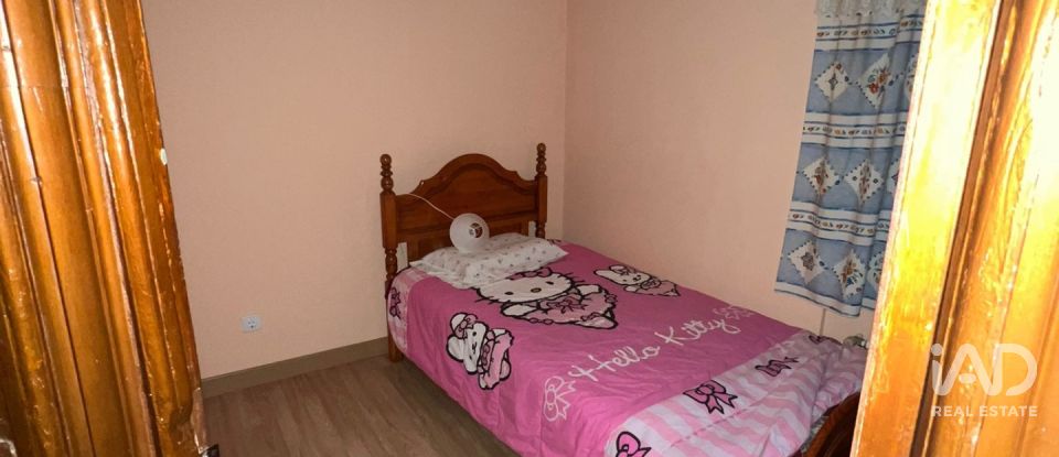 Casa 4 habitacions de 150 m² a Santa María del Páramo (24240)