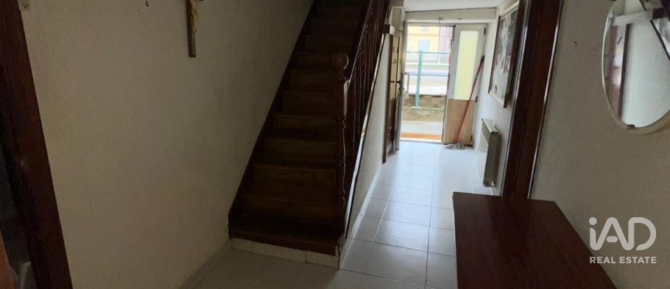 Casa 4 habitacions de 150 m² a Santa María del Páramo (24240)