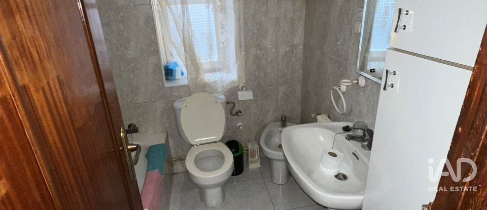 Casa 4 habitacions de 150 m² a Santa María del Páramo (24240)