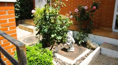 Cottage 3 bedrooms of 158 m² in San Andrés del Rabanedo (24010)