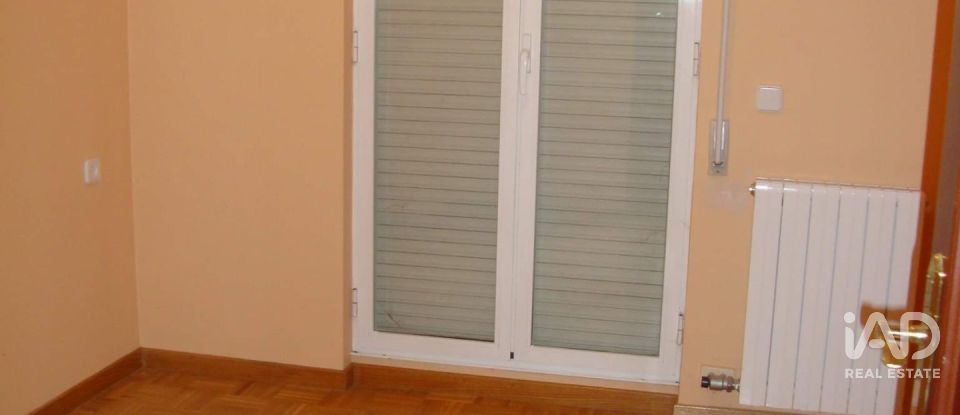 Châlet 3 chambres de 158 m² à San Andrés del Rabanedo (24010)