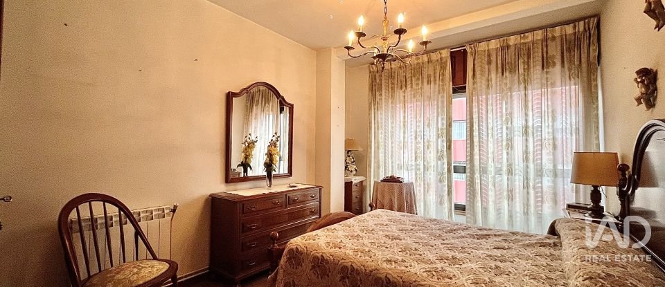 Piso 4 habitaciones de 96 m² en Ferrol (15401)