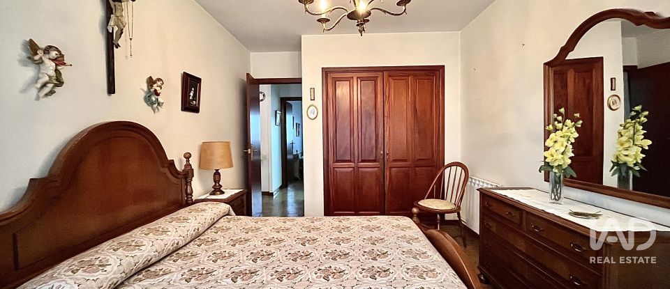 Piso 4 habitaciones de 96 m² en Ferrol (15401)