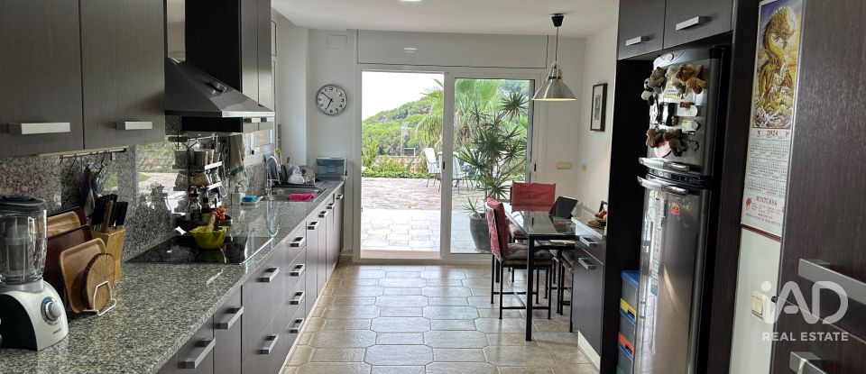 Casa 3 habitacions de 150 m² a Arenys de Mar (08350)