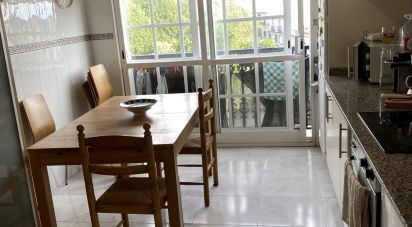 Piso 3 habitaciones de 107 m² en Cambados (36630)