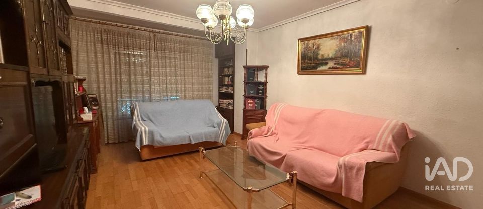 Apartment 3 bedrooms of 100 m² in León (24006)