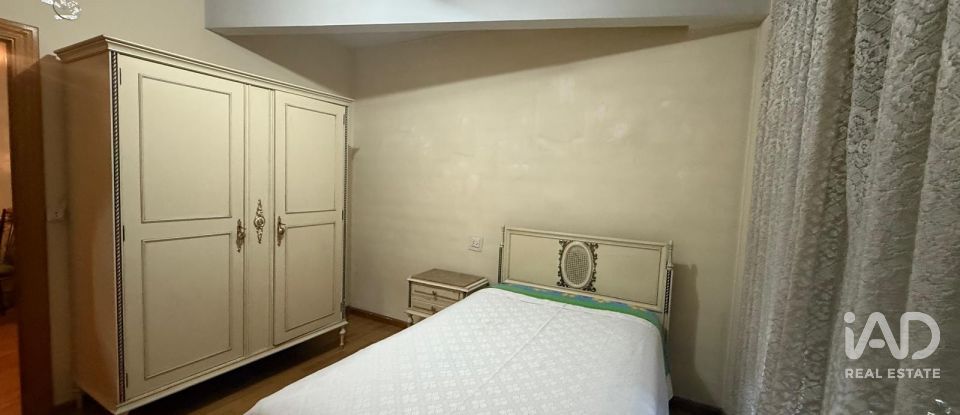 Apartment 3 bedrooms of 100 m² in León (24006)