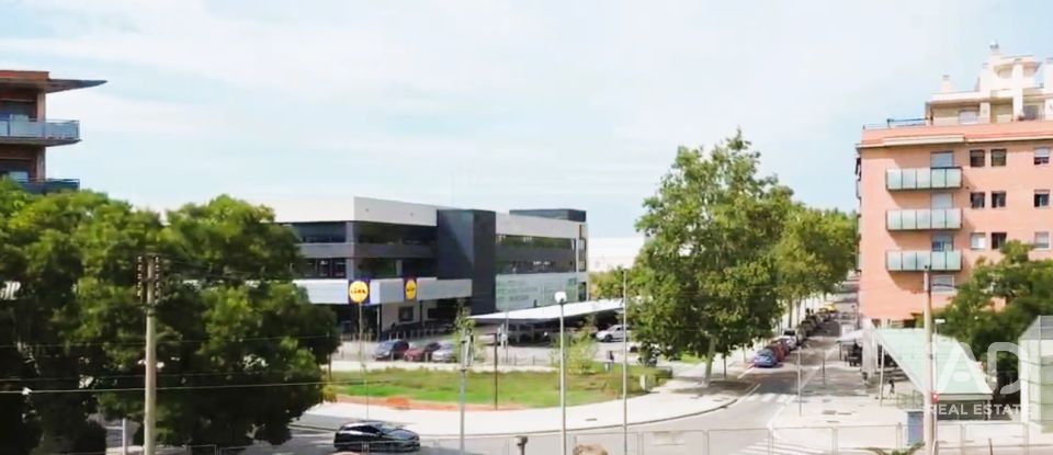 Piso 4 habitaciones de 105 m² en Montcada i Reixac (08110)