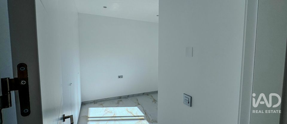 House 3 bedrooms of 106 m² in Barrio Los Hortelanos (03191)