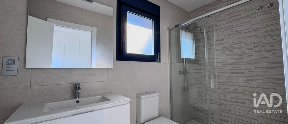 House 3 bedrooms of 106 m² in Barrio Los Hortelanos (03191)